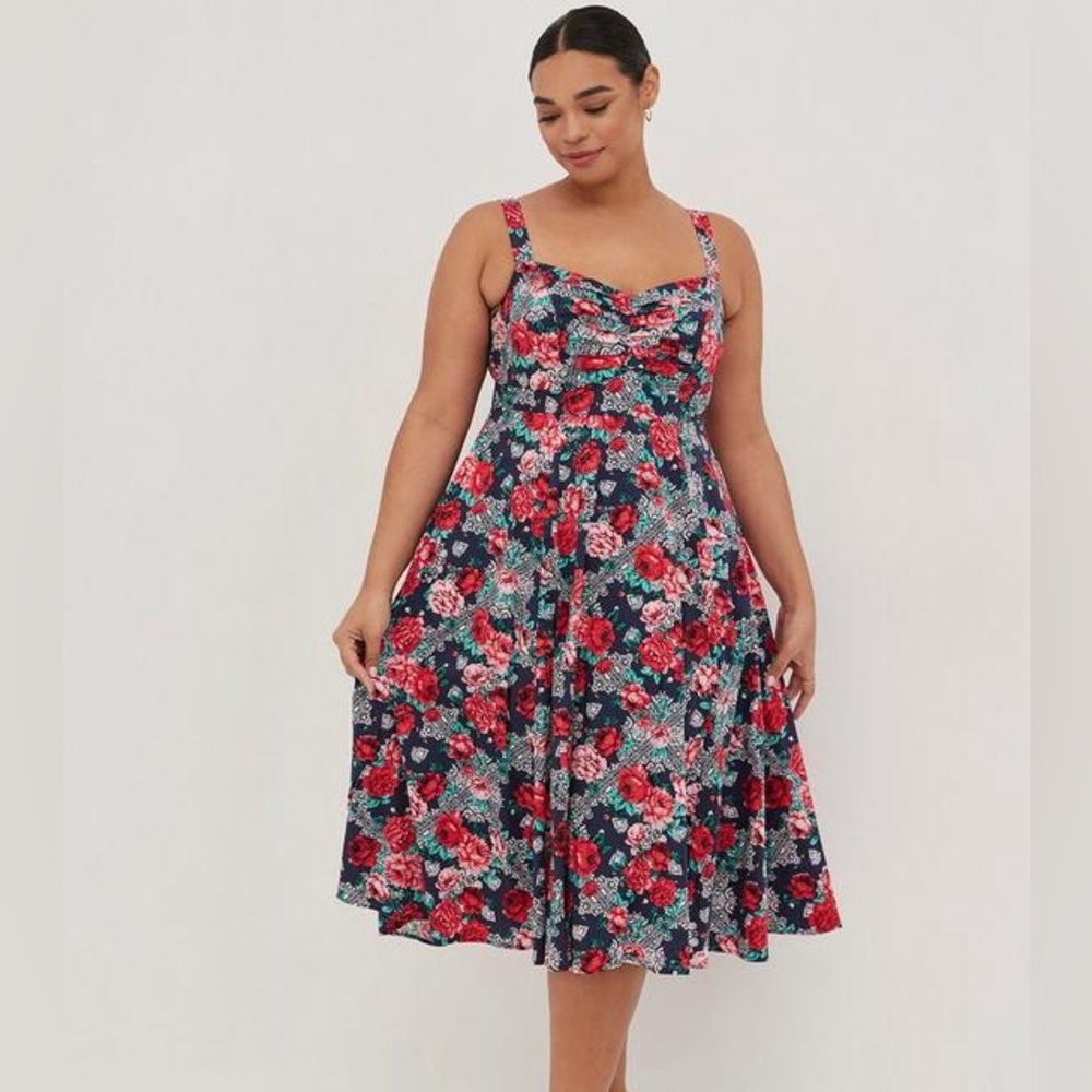 NWT New Torrid Floral Midi Poplin Fit And Flare Dress Size 00 M/L 10
